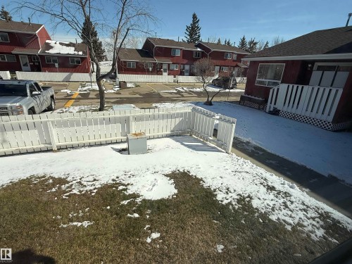 10654 Beaumaris Road, Edmonton, AB - Outdoor