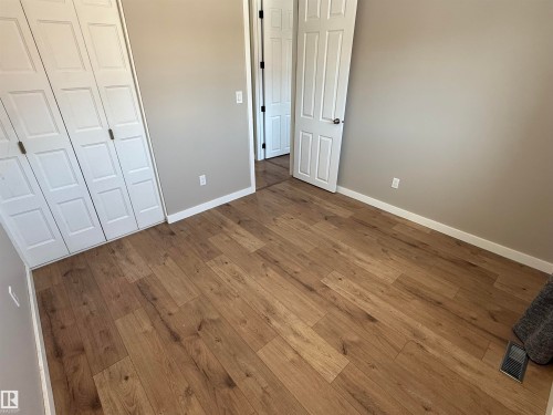 10654 Beaumaris Road, Edmonton, AB - Indoor Photo Showing Other Room