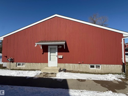 10654 Beaumaris Road, Edmonton, AB - Outdoor With Exterior