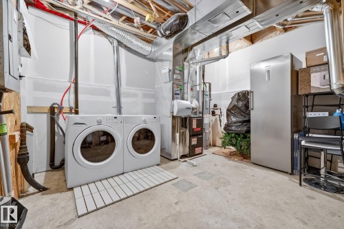 17 4029 Orchards Drive, Edmonton, AB - Indoor Photo Showing Laundry Room