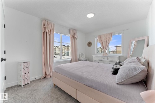 71 Nouveau Drive, St. Albert, AB - Indoor Photo Showing Bedroom