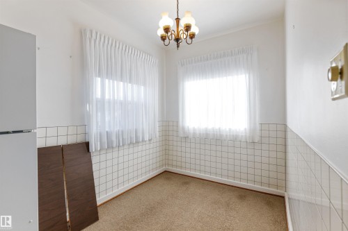 10842 110 Street, Edmonton, AB - Indoor Photo Showing Other Room