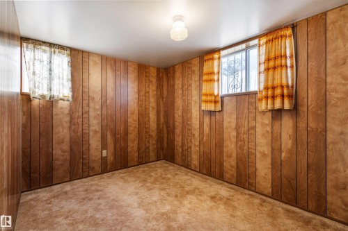 10842 110 Street, Edmonton, AB - Indoor Photo Showing Other Room