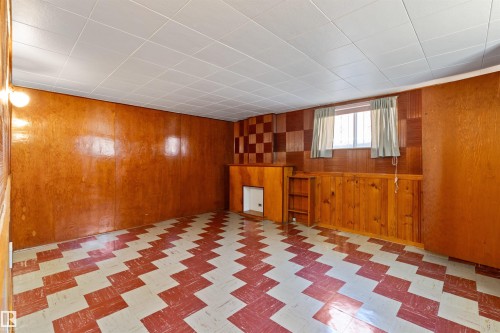 10842 110 Street, Edmonton, AB - Indoor Photo Showing Other Room