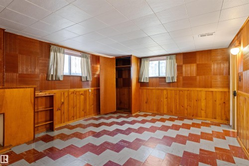10842 110 Street, Edmonton, AB - Indoor Photo Showing Other Room