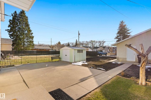 10842 110 Street, Edmonton, AB - Outdoor