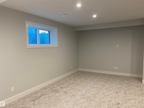9515 75 Avenue, Edmonton, AB - Indoor Photo Showing Other Room