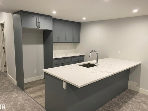 9515 75 Avenue, Edmonton, AB - Indoor