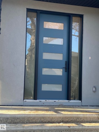 9515 75 Avenue, Edmonton, AB - Outdoor