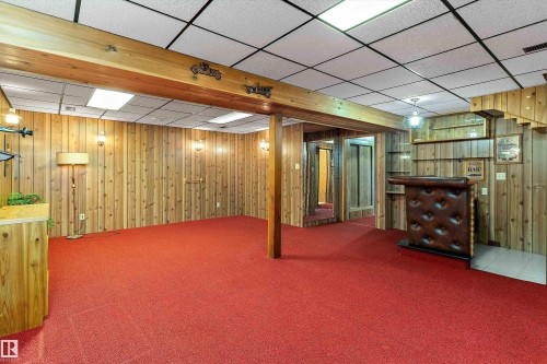 9411 68A Street, Edmonton, AB - Indoor