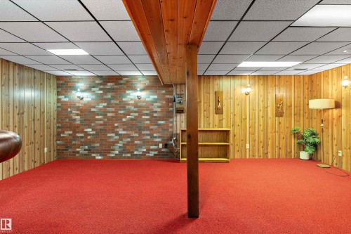 9411 68A Street, Edmonton, AB - Indoor Photo Showing Other Room