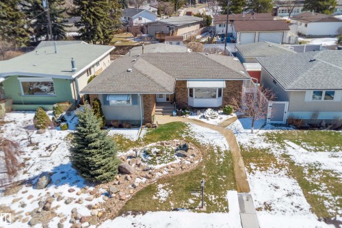 9411 68A Street, Edmonton, AB - Outdoor