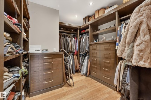 14374 Park Drive, Edmonton, AB - Indoor With Storage