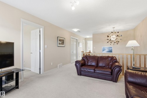 12 577 Butterworth Way, Edmonton, AB - Indoor Photo Showing Other Room