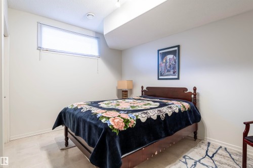 12 577 Butterworth Way, Edmonton, AB - Indoor Photo Showing Bedroom