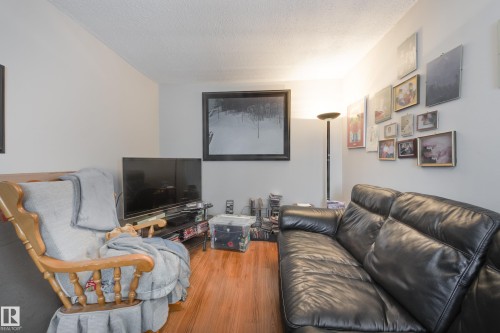 12775 116 Street, Edmonton, AB - Indoor Photo Showing Living Room