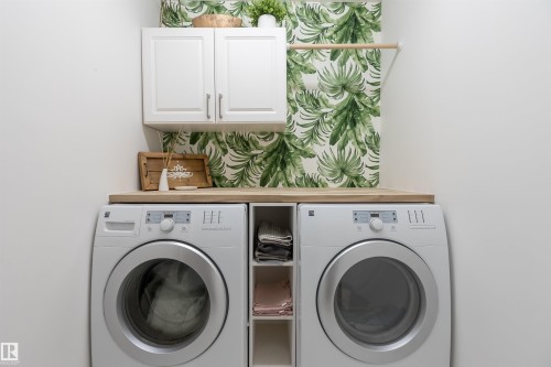 152 Easton Road, Edmonton, AB - Indoor Photo Showing Laundry Room