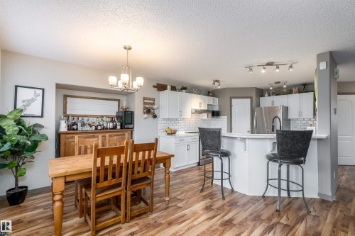 152 Easton Road, Edmonton, AB - Indoor