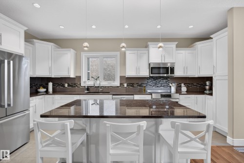 10209 90 Street, Edmonton, AB - Indoor