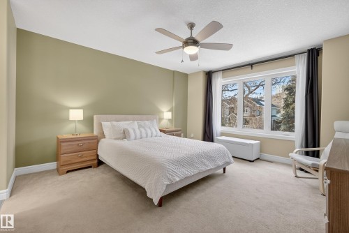 10209 90 Street, Edmonton, AB - Indoor Photo Showing Bedroom