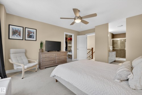 10209 90 Street, Edmonton, AB - Indoor Photo Showing Bedroom
