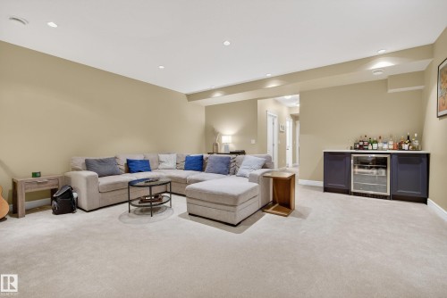 10209 90 Street, Edmonton, AB - Indoor