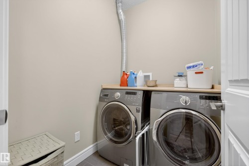 10209 90 Street, Edmonton, AB - Indoor Photo Showing Laundry Room