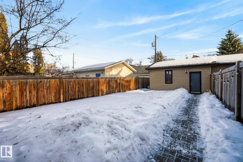 10209 90 Street, Edmonton, AB - Outdoor
