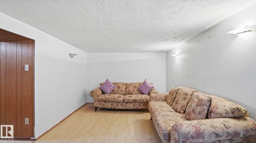 11512 86 Street, Edmonton, AB - Indoor