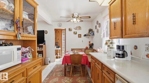 11512 86 Street, Edmonton, AB - Indoor Photo Showing Kitchen
