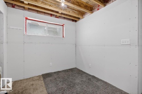 7704 16 Avenue, Edmonton, AB - Indoor