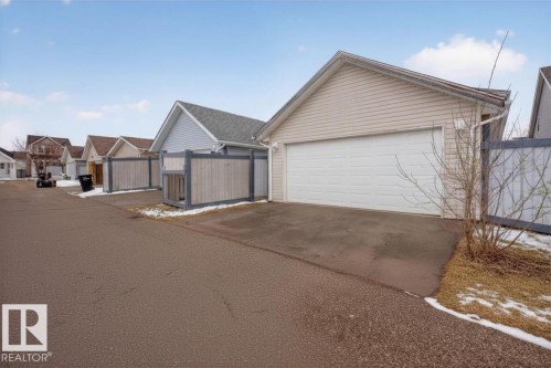 7704 16 Avenue, Edmonton, AB - Outdoor