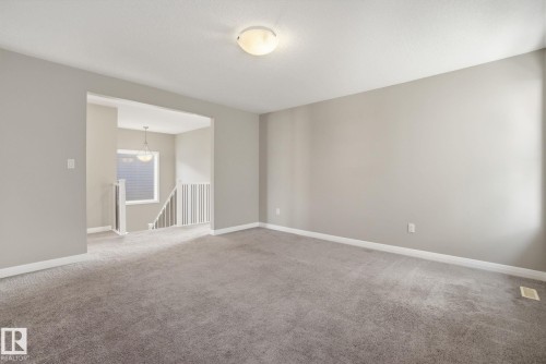 3875 Agar Green, Edmonton, AB - Indoor Photo Showing Other Room