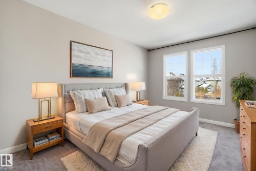3875 Agar Green, Edmonton, AB - Indoor Photo Showing Bedroom