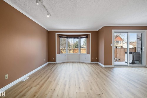 17423 92 Avenue, Edmonton, AB - Indoor