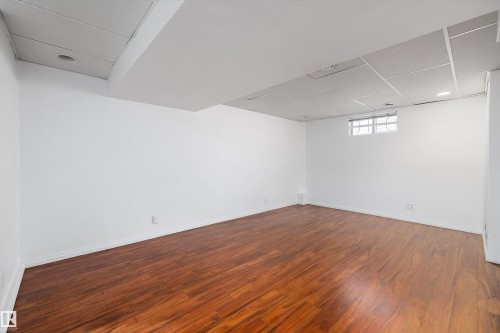 17423 92 Avenue, Edmonton, AB - Indoor Photo Showing Other Room