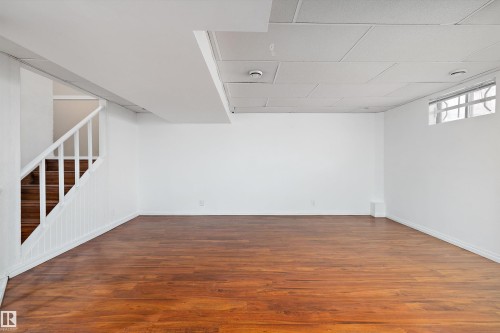 17423 92 Avenue, Edmonton, AB - Indoor Photo Showing Other Room