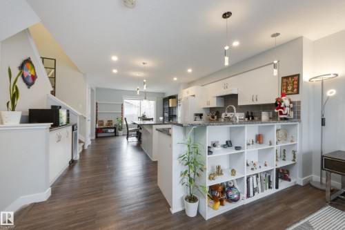 9635 225 Street, Edmonton, AB - Indoor