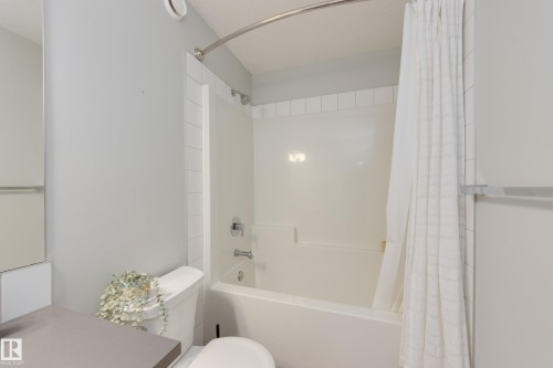 9635 225 Street, Edmonton, AB - Indoor Photo Showing Bathroom