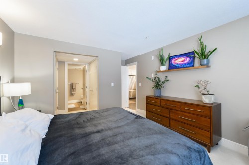 219 7508 Getty Gate Gate, Edmonton, AB - Indoor Photo Showing Bedroom