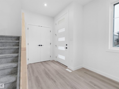 332 Roberts Wynd, Leduc, AB - Indoor Photo Showing Other Room