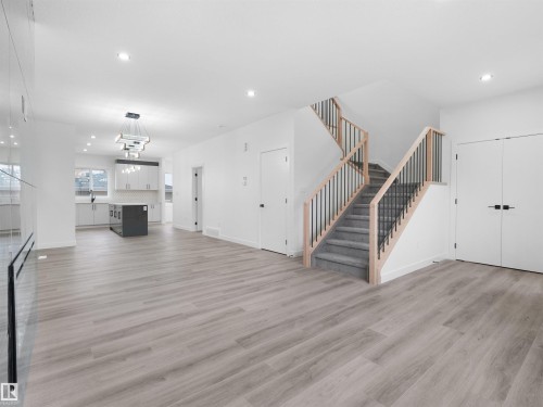 332 Roberts Wynd, Leduc, AB - Indoor