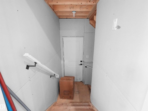 332 Roberts Wynd, Leduc, AB - Indoor Photo Showing Other Room