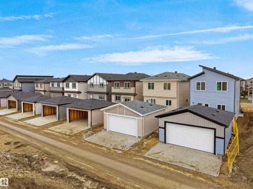 332 Roberts Wynd, Leduc, AB - Outdoor