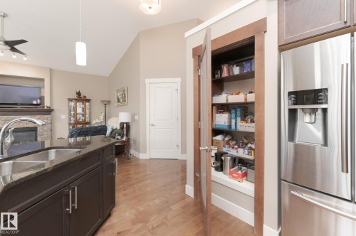 #207 50 Heatherglen Dr, Spruce Grove, AB - Indoor Photo Showing Kitchen With Double Sink