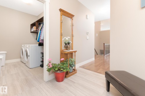 #207 50 Heatherglen Dr, Spruce Grove, AB - Indoor Photo Showing Laundry Room
