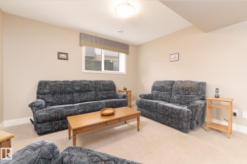#207 50 Heatherglen Dr, Spruce Grove, AB - Indoor Photo Showing Living Room