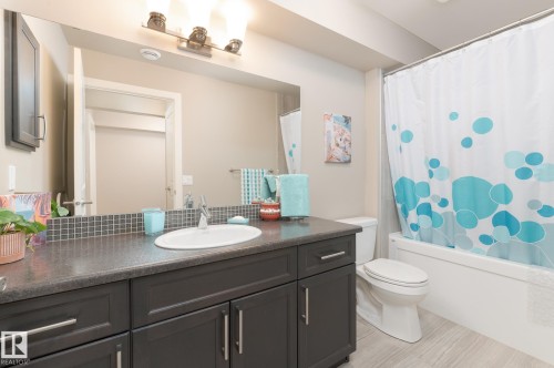 #207 50 Heatherglen Dr, Spruce Grove, AB - Indoor Photo Showing Bathroom