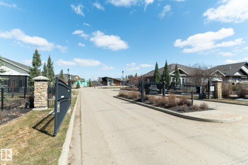 #207 50 Heatherglen Dr, Spruce Grove, AB - Outdoor