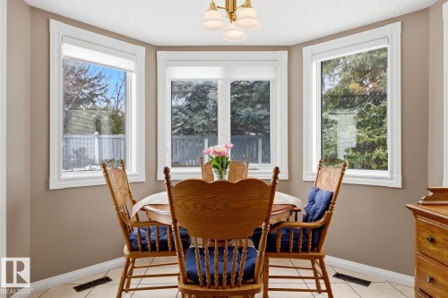 368 Ormsby Road W, Edmonton, AB 